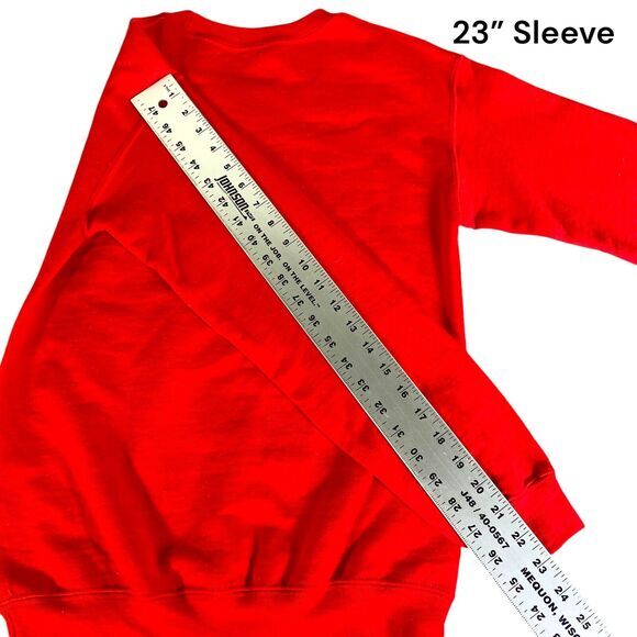 Peanuts Snoopy Astronaut Womens Red Crewneck Sweatshirt Size XS NWT - Picture 10 of 12